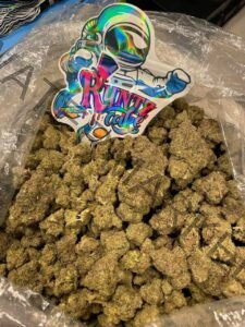 Buy Runtz Cake Strain: Sweet Aromatic Hybrid & Potent Effect